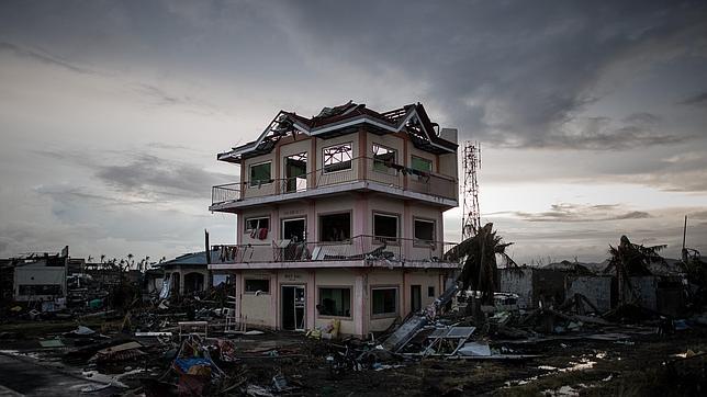 La ONU pide 301 millones de dólares de ayuda urgente para Filipinas