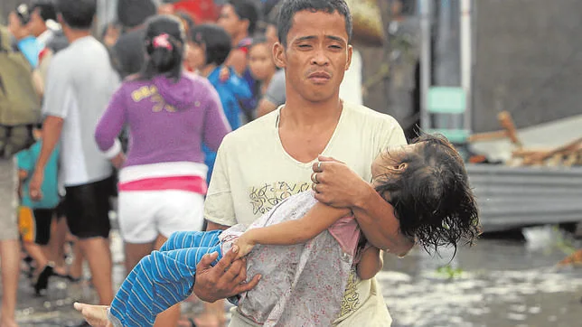 «Lo peor no es el tifón, sino la falta de ayuda a los que sobrevivimos»