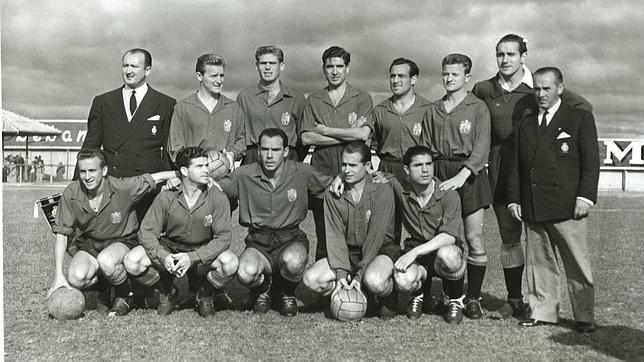 Equipo español en el Mundial de Brasil 1950 antes de enfrentarse a la selección de Estados Unidos