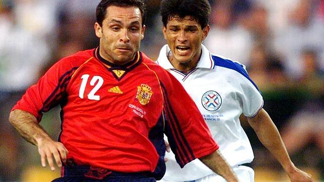 Sergi Barjuán en el España-Paraguay de Francia 1998