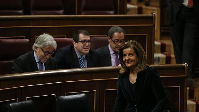 Báñez cree que los datos de empleo «apuntan a una paulatina recuperación»