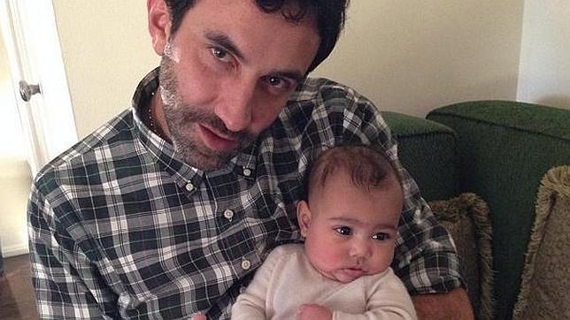 Kim Kardashian enseña a su hija