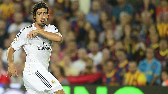 Póker para suplir a Khedira