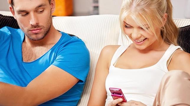 Siete de cada diez adolescentes ha escuchado a un adulto que «los celos son una expresión de amor»