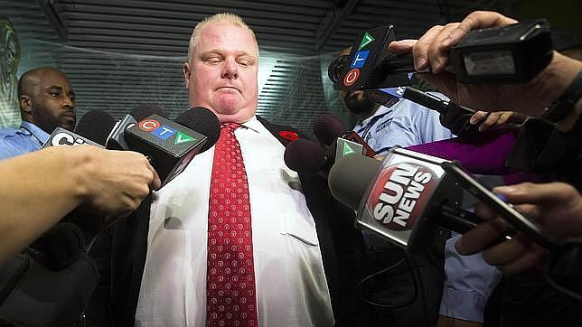 El alcalde de Toronto que fumó «crack», dispuesto «a la guerra» contra sus detractores