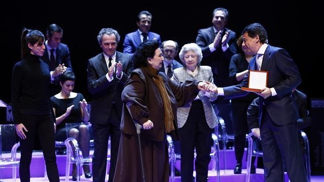 Montserrat Caballé, Medalla Internacional de las Artes de Madrid
