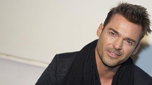 Hugo Castejón: «Haría un dueto con Marta Sánchez»