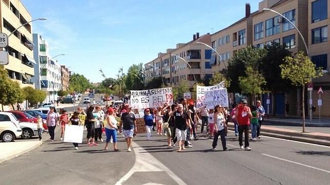 Los 352 trabajadores de Aserpinto acuerdan ir a la huelga indefinida