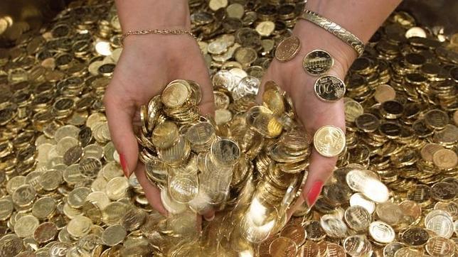 El salario medio anual fue de 22.072 euros en 2012, un 2,5% menos que en 2011