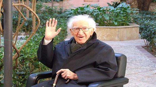 El director de música más longevo del mundo aspira a su cuarto récord Guinness