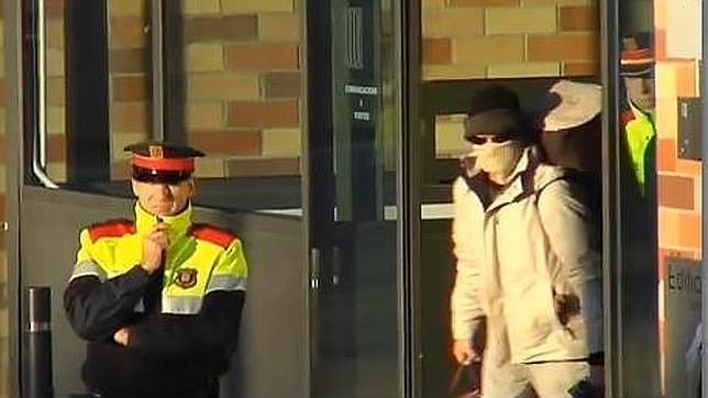 Los Mossos vigilan al «loco del chándal» desde su salida de prisión