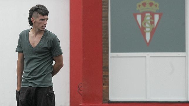 Javi Poves, el futbolista antisistema, abraza el Islam