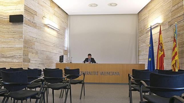 Císcar: «Cerrar RTVV nos duele a todos, pero no podíamos seguir apoyando a una televisión insostenible»