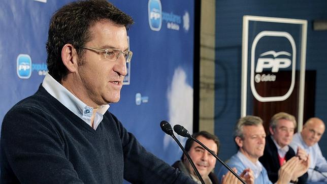 Feijóo: «Solbes y Zapatero escriben libros que acreditan que nos estuvieron engañando»