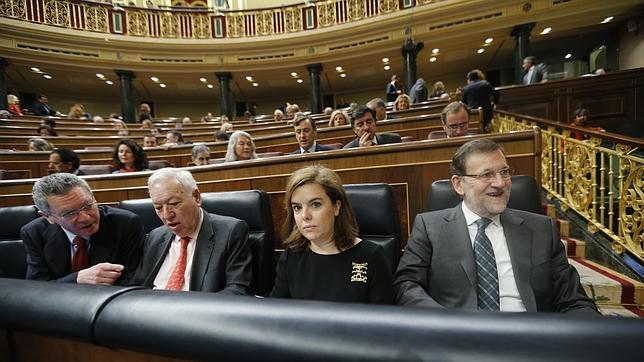 El inédito intento de Rajoy de no cambiar su gabinete