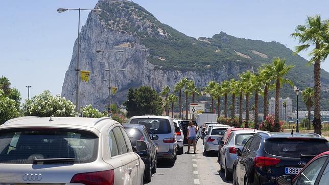 Gibraltar anuncia medidas para impedir el contrabando de tabaco