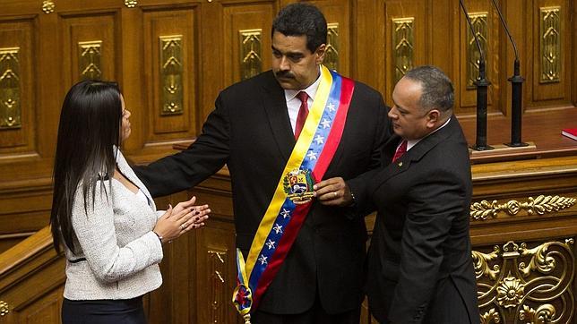 Las hijas de Chávez abandonan La Casona