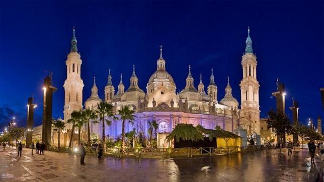 El Belén junto a la Basílica del Pilar