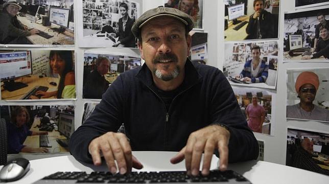 Javier Ruibal: «No me gusta contar mi vida en las canciones»