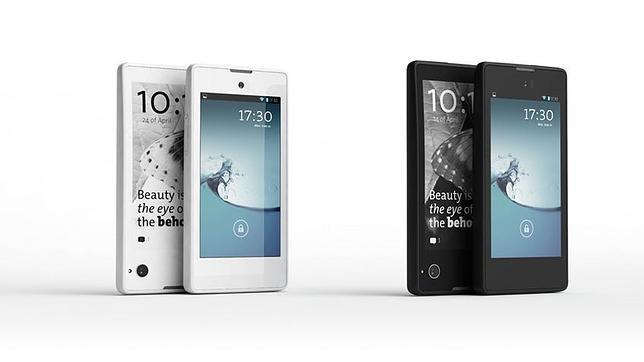 YotaPhone, el móvil con dos pantallas, llega a España