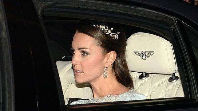 Catalina de Cambridge luce una espectacular tiara en una recepción