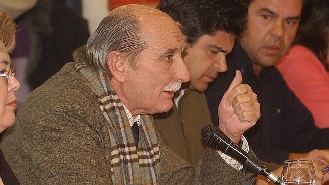 Fallece Felipe Solano, primer presidente del grupo popular en las Cortes regionales