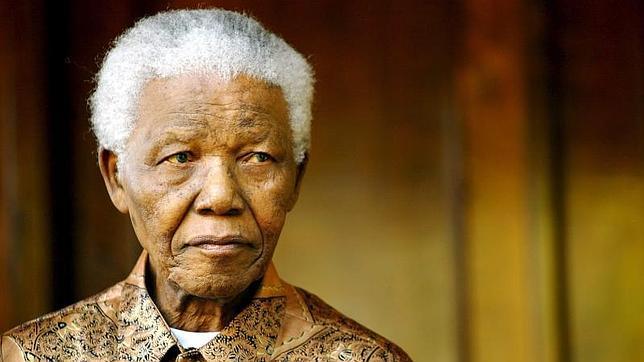 Mandela, «en su lecho de muerte»