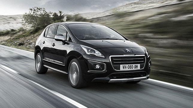 Nuevos Peugeot 3008 y 5008, a la venta