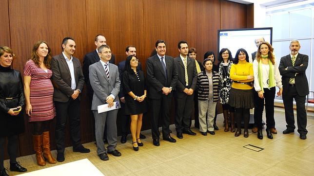 La lista para consultas se ha reducido en 18.622 personas en un año