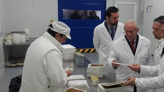 Teruel lanza al mercado cada año 50 toneladas de anchoas y boquerones en conserva