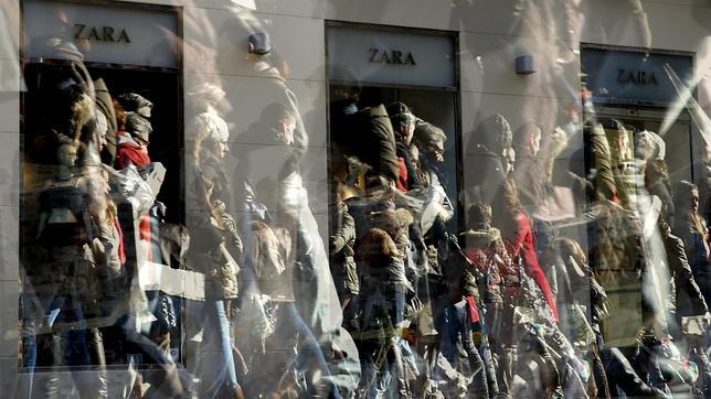 Zara cumple 25 años desde que abrió en Oporto su primera tienda fuera de España