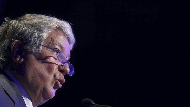 Hacienda embarga los pagos de la Asamblea de Madrid a Arturo Fernández