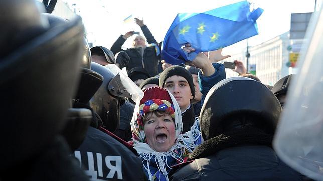 Yanukóvich releva al alcalde de Kiev