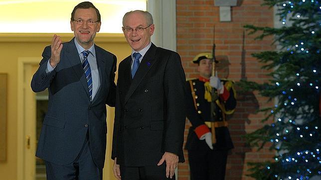 Rajoy: «La consulta es inconstitucional y no se va a celebrar»