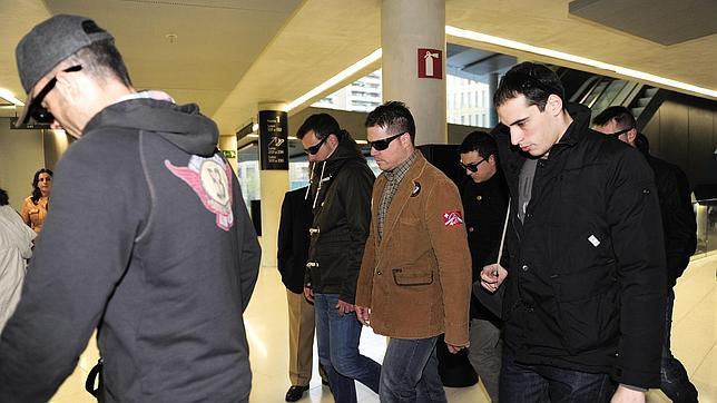 Los mossos imputados por la muerte en el Raval se reincorporan, pero no en Ciutat Vella