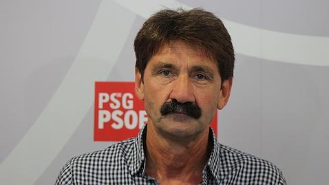 El alcalde socialista de Dumbría «favoreció a su empresario de cabecera»