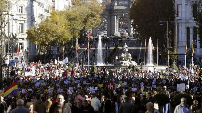 Protesta en Madrid contra los «recortes y privatizaciones» del Gobierno