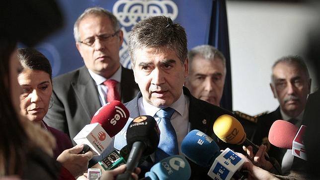 La Policía usará también el camión de agua en la quema de contenedores y barricadas