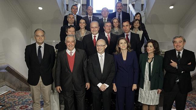 El PP retrasa la aprobación de la reforma local para intentar pactar hoy con CiU