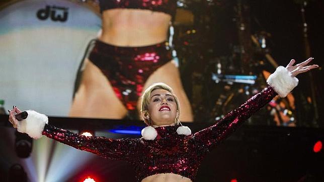 Miley Cyrus: «No siempre quiero estar desnuda; o soy aburrida, o soy una guarra»