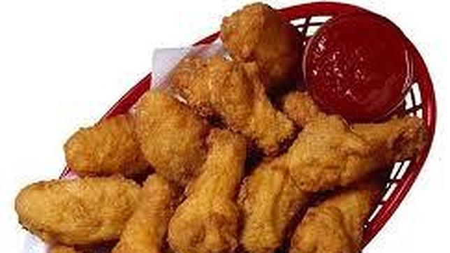 McDonald's no consigue vender 4,5 millones de kilos de alitas de pollo