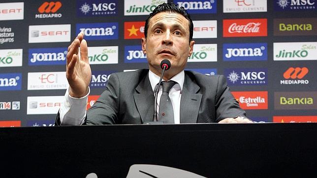El presidente del Valencia anuncia que un magnate de Singapur quiere comprar el club