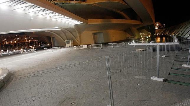 El fuerte viento podría ser el principal causante del desprendimiento en el Palau