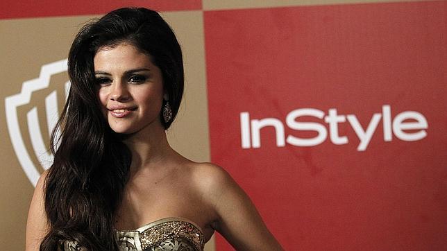 Selena Gomez cancela su gira tras reconocer que tiene lupus