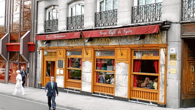 Robo en el mítico Café Gijón