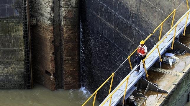 Sacyr suspende las obras de ampliación del Canal de Panamá