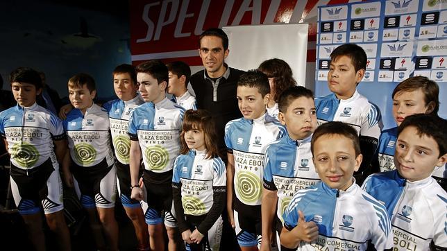 Contador crea una escuela de ciclismo para niños