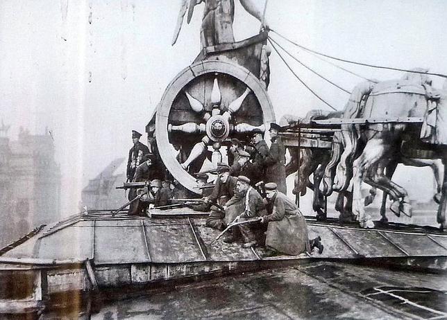 «La Larga Guerra del siglo XX»: lucha de motines