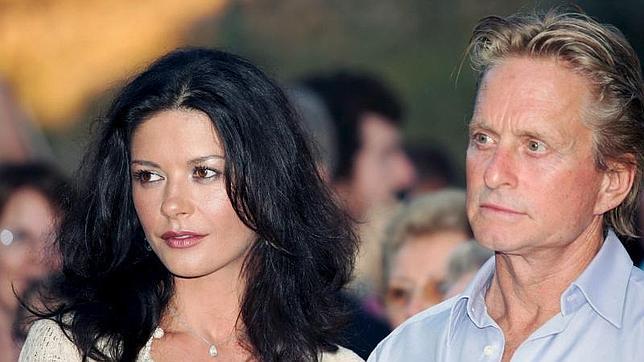 Michael Douglas y Catherine Zeta-Jones resucitan su matrimonio