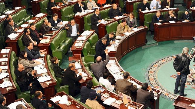 Túnez concede la igualdad de derechos entre hombre y mujer